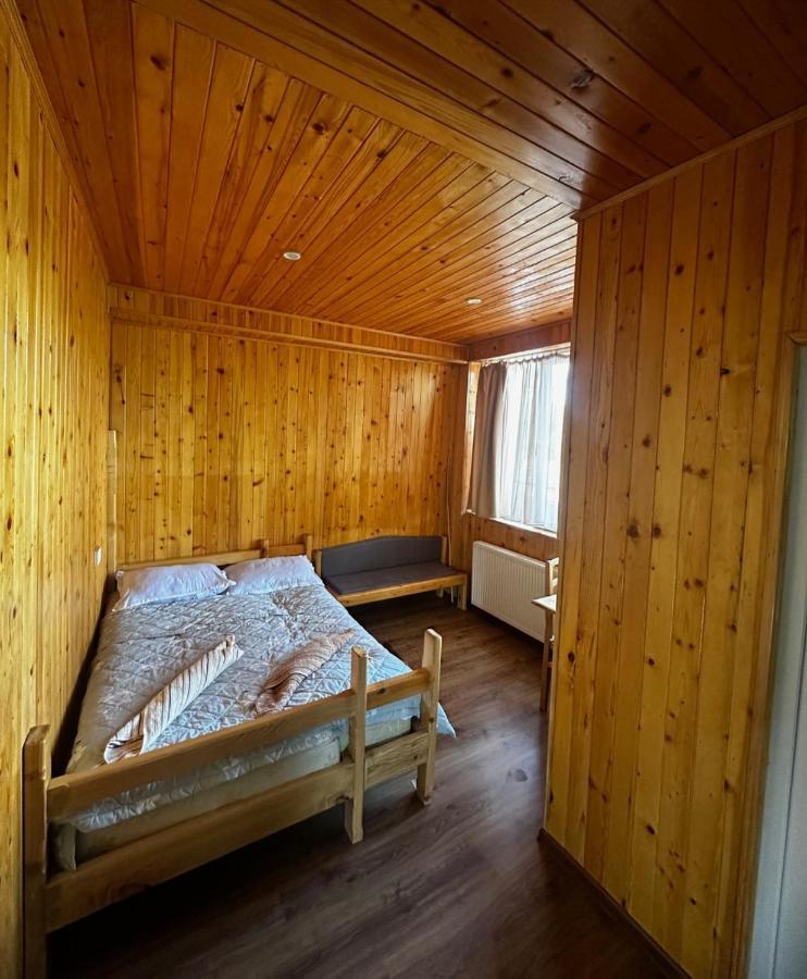 Nikala Bed & Breakfast Telavi Bagian luar foto