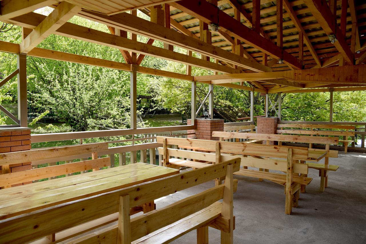 Nikala Bed & Breakfast Telavi Bagian luar foto