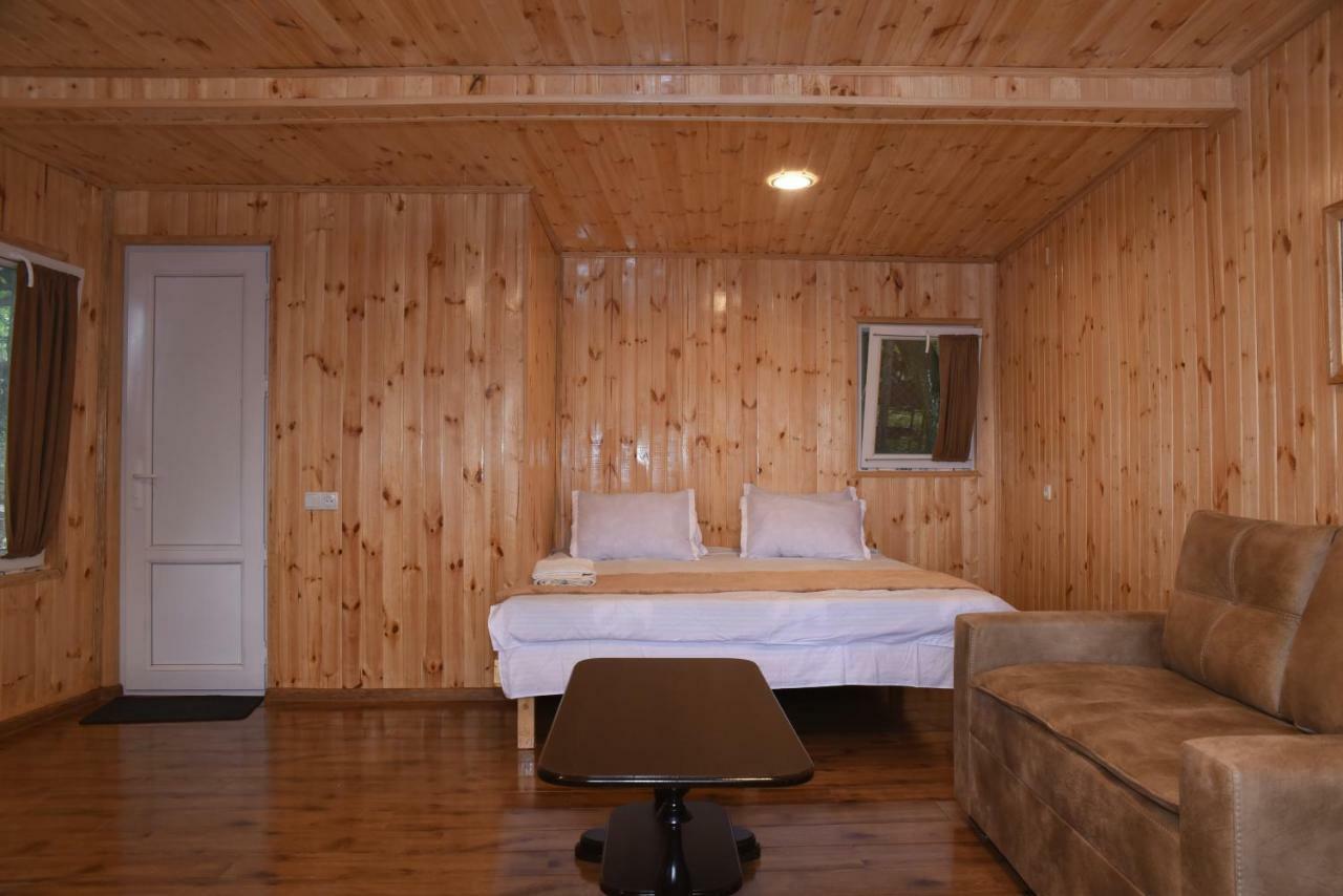 Nikala Bed & Breakfast Telavi Bagian luar foto
