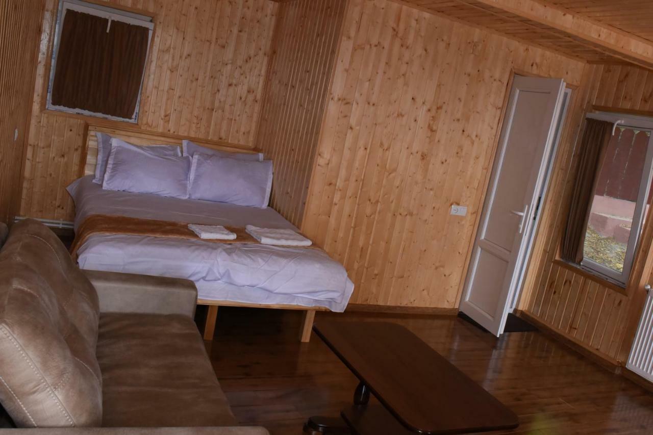 Nikala Bed & Breakfast Telavi Bagian luar foto
